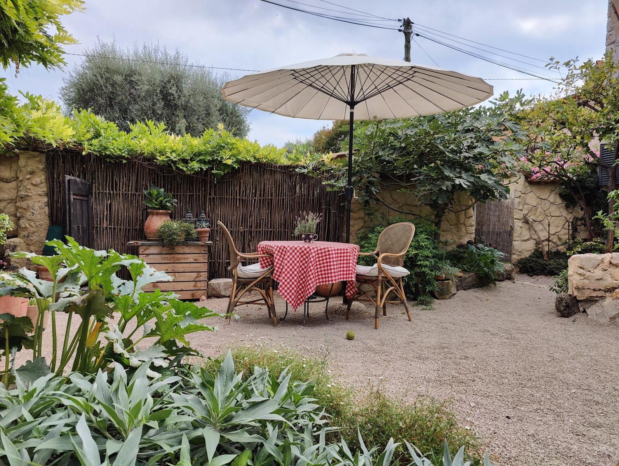 Le Mas Saint Pierre Roquefort Les Pins Exterior foto